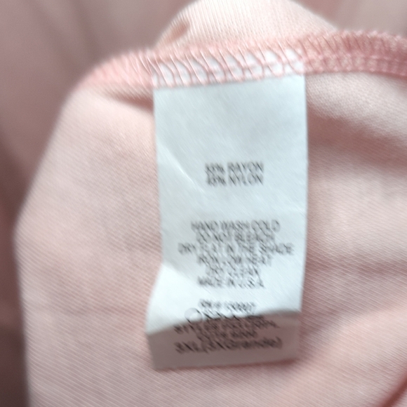 Chicsoul Pink Short-Sleeve Romper with Tie Waist, 4" inseam Women's Size 3X - Picture 3 of 4